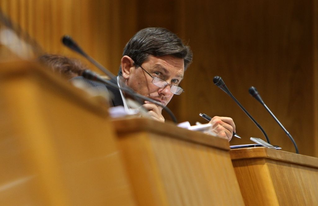 Pahor pozval Makedonce, naj rešijo spor z Grki